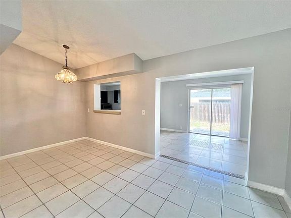 4th image of 291 LALLA LANE