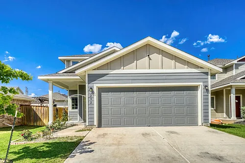 202 Driftwood Ln Photo 1