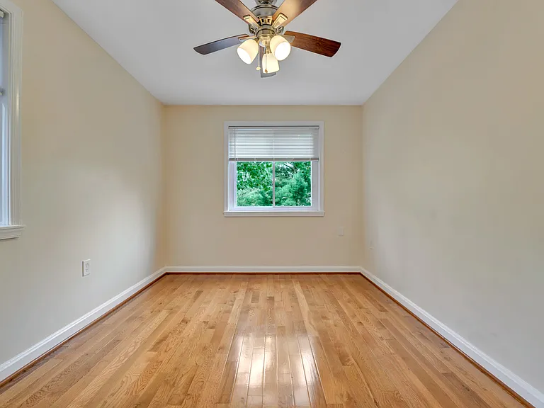9017 Manchester Rd — Photo 13