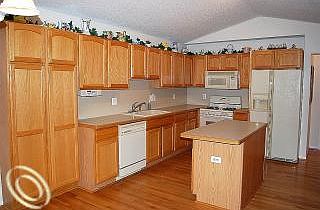 4th image of 35765 Lone Pine Ln #1