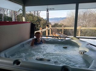 46 Dogwood Hills Ln, Spruce Pine, NC 28777