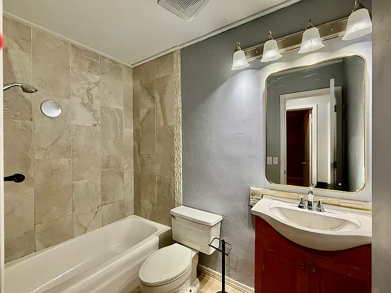 20 Annette Ln — Photo 14