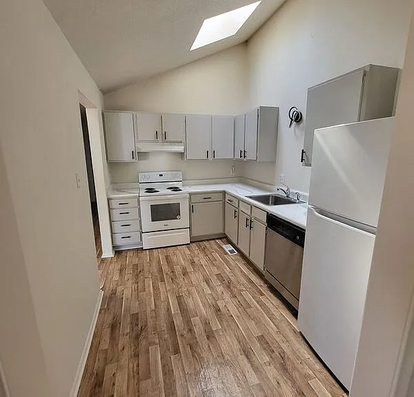 3333 E 113th Ter #B — Photo 6