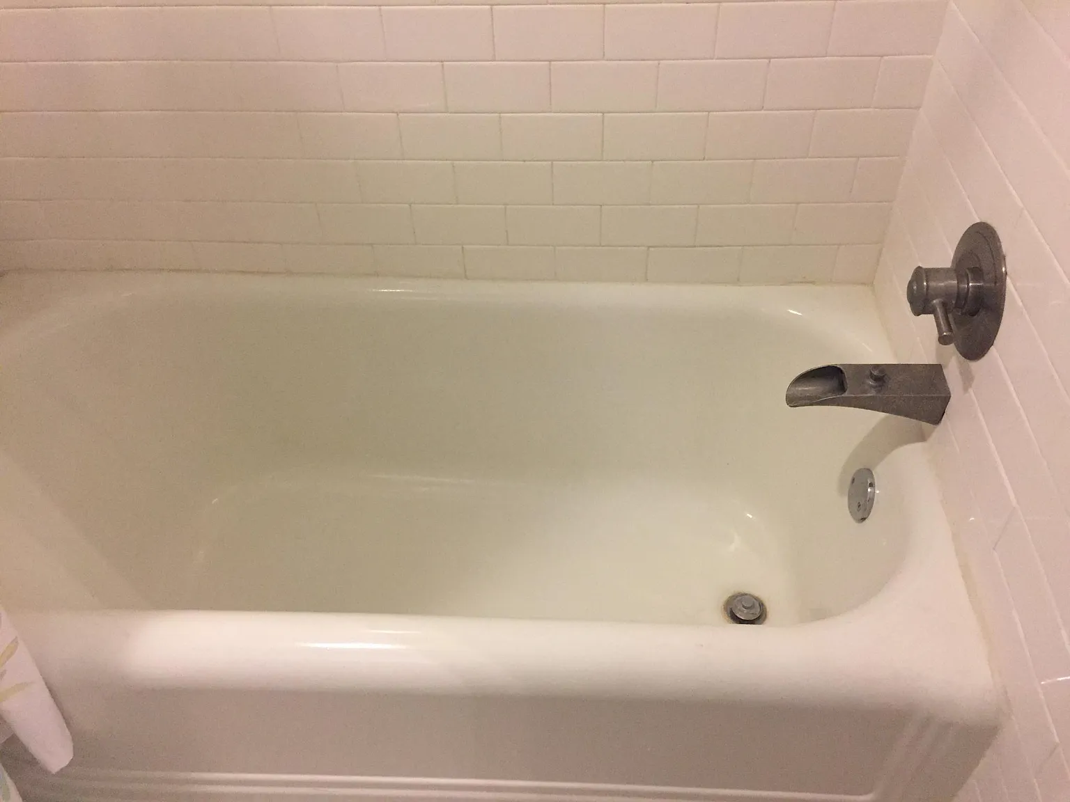 2 bed, 1200 sqft, $1,300 — Photo 4