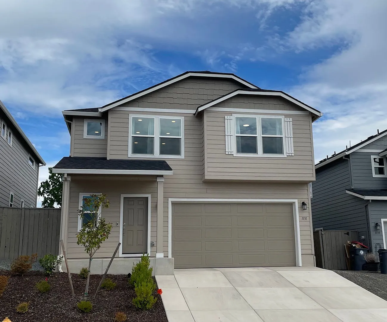 2025 Build - Beautiful 3 Bedroom 2.5 Bath-A Must See — Photo 1