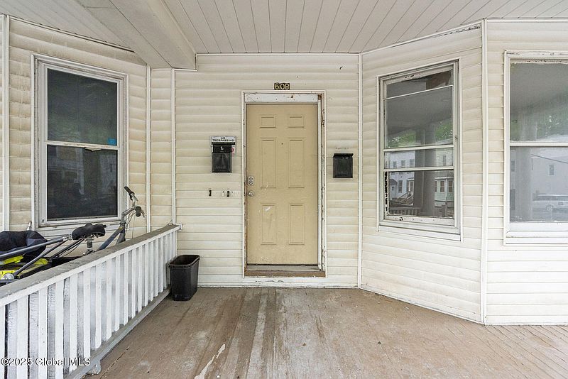 3rd image of 608 3rd Street