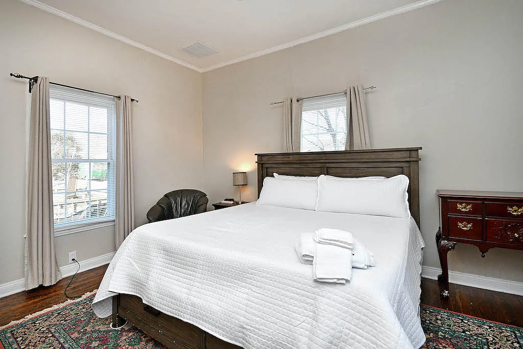 2 bed, 1488 sqft, $3,500 — Photo 2