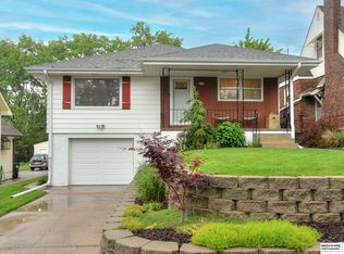 6156 Hickory St, Omaha, NE 68106