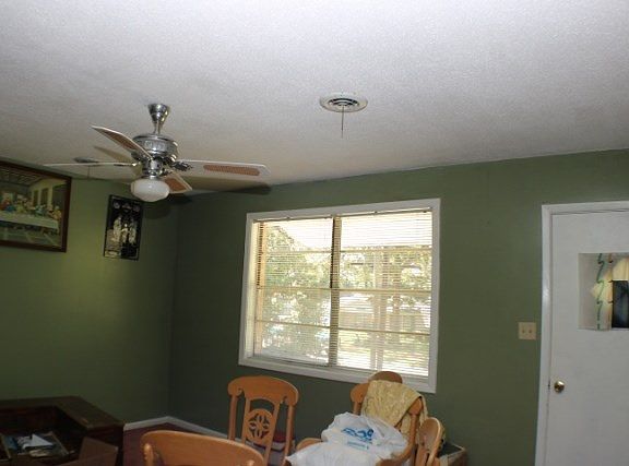 4th image of 331 Serpentine Dr