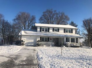 3670 Delaney Ferry Rd, Versailles, KY 40383