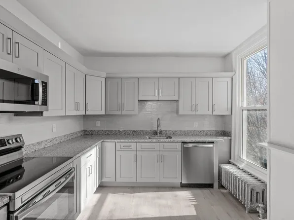 2182 5th Ave, Troy, NY