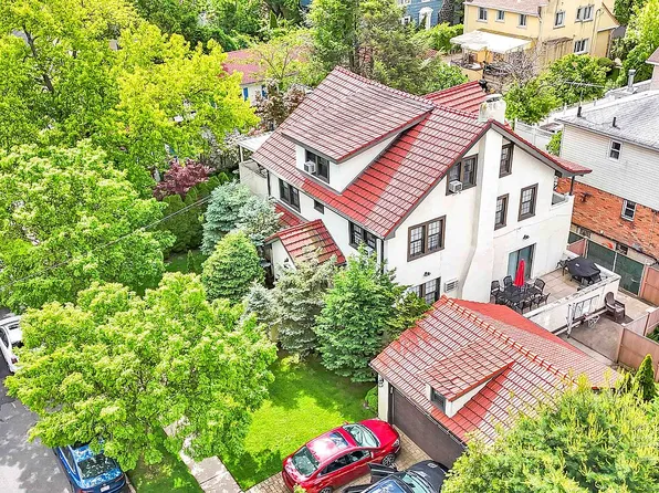 160-08 12th Rd #2FAM, Whitestone, NY 11357