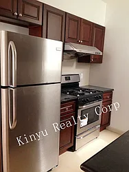 Rented by Kinyu Realty