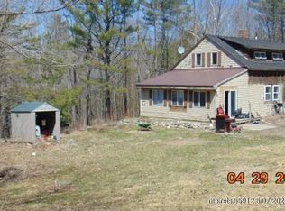 71 Denbow Rd, Saint Albans, ME 04971