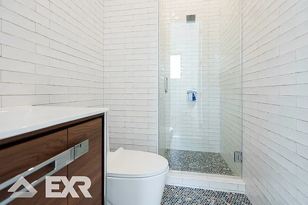 Rented by EXR | media 41