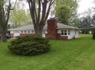 348 Greenacres Dr, Springfield, OH 45504