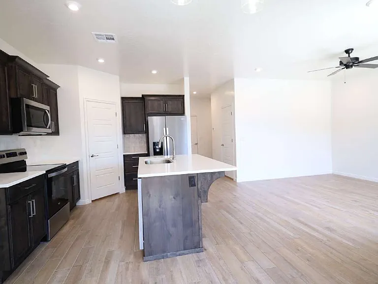 391 S Deep Creek Dr #391 S DEEP CREEK DR — Photo 9