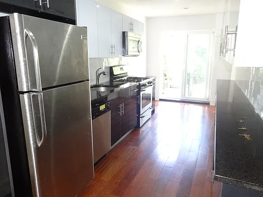 Rented by Blue Egg Realty Corp | media 30