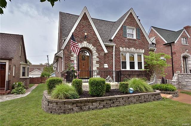 1st image of 6328 Tholozan Ave