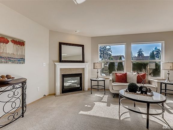 4th image of 18014 37th Avenue Ct E