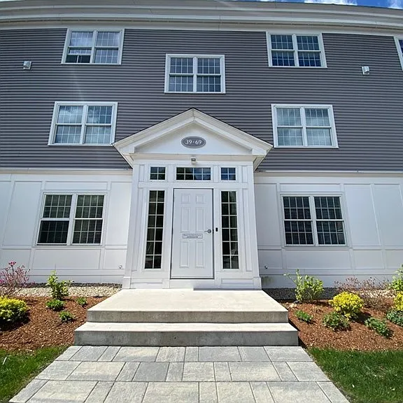 39 Saunders St #39 — Photo 1