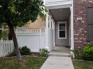 20 Conservatory Dr, Mission Viejo, CA 92694