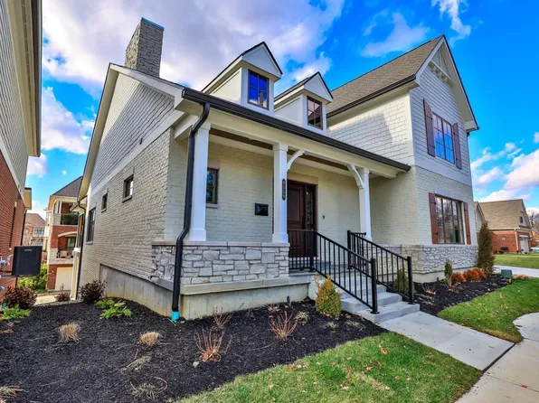 9559 Cooper Ln #8, Blue Ash, OH 45242