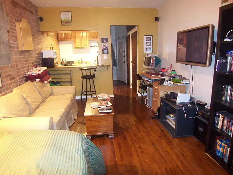 340 E 83rd St #5B — Photo 6