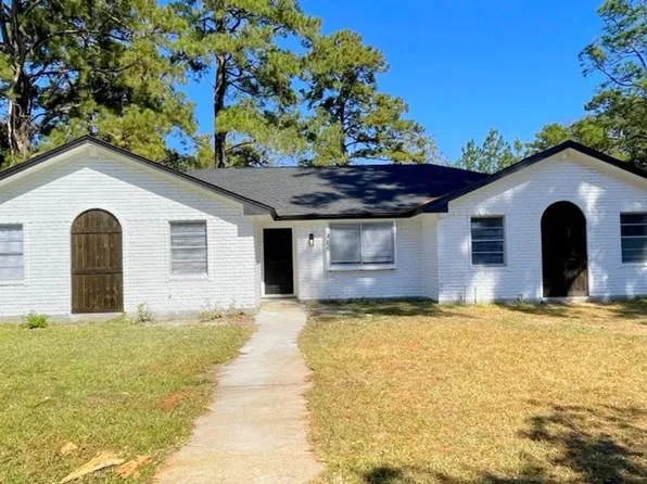 315 Smith St, Kountze, TX 77625