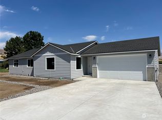 378 Emma Dr, Wenatchee, WA 98801