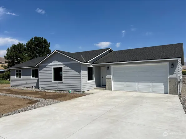 378 Emma Drive, Wenatchee, WA 98801