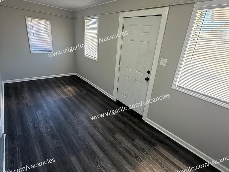 825 Merrill St — Photo 10