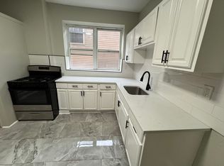 148 Palm St #4F, Newark, NJ 07106