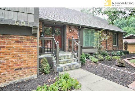 4th image of 501 W 114th Ter