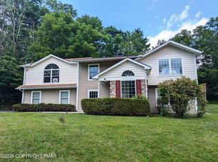 100 Harding Ct, East Stroudsburg, PA 18301