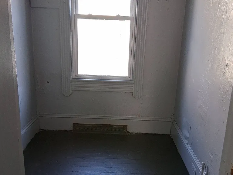 3168 W 48th St — Photo 12