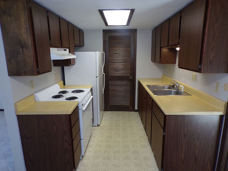 1st image of 152 Edwards St APT B