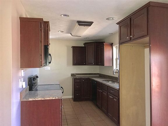 5th image of 4205 Dublin Ln