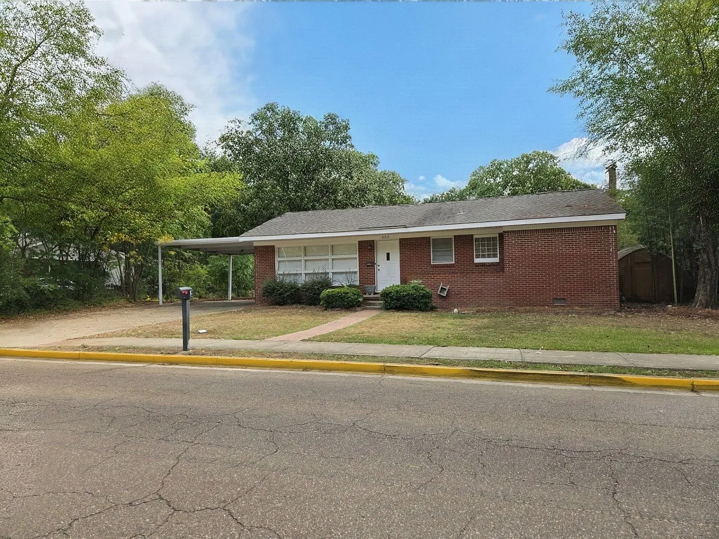 3BR/2BA For Rent — Photo 1