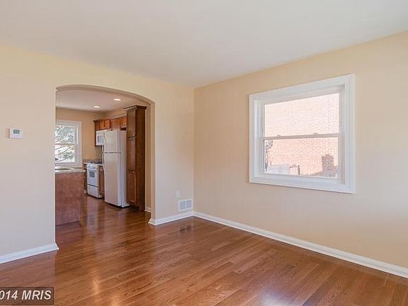 2nd image of 2523 Liberty Pkwy