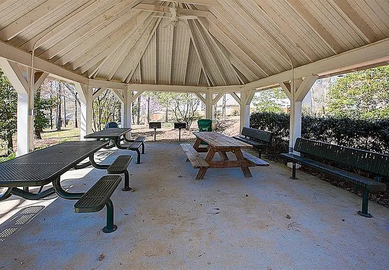 Gazebo at Gates of Bouldercrest