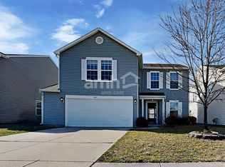 8121 S Evening Dr, Pendleton, IN 46064