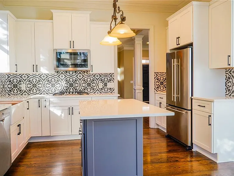 1127 Ashton Bluff Dr — Photo 10