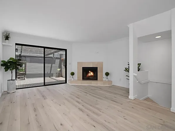 952 Intrepid Ct, Del Mar, CA 92014