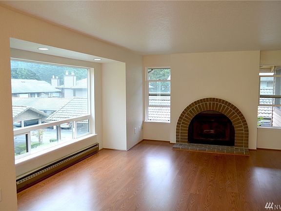 5th image of 715 143rd Ave NE APT H30