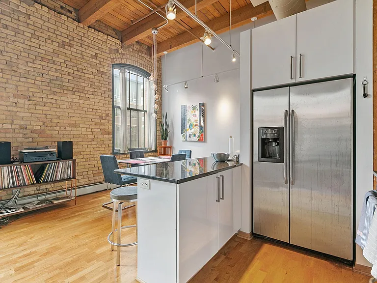 400 N 1st St #308 — Photo 7