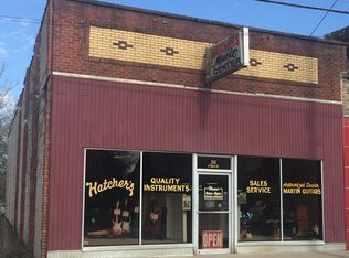 311 Main Street East, Oak Hill, WV 25901