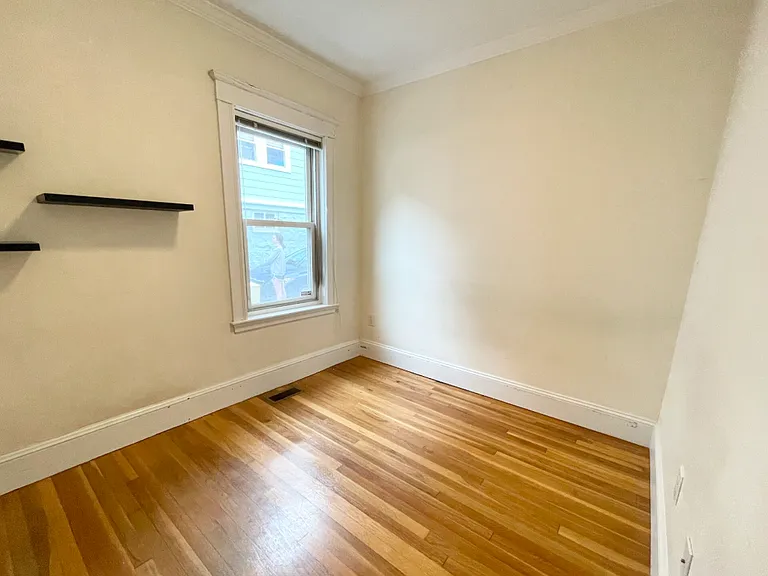 15 Sunset St #1F — Photo 5