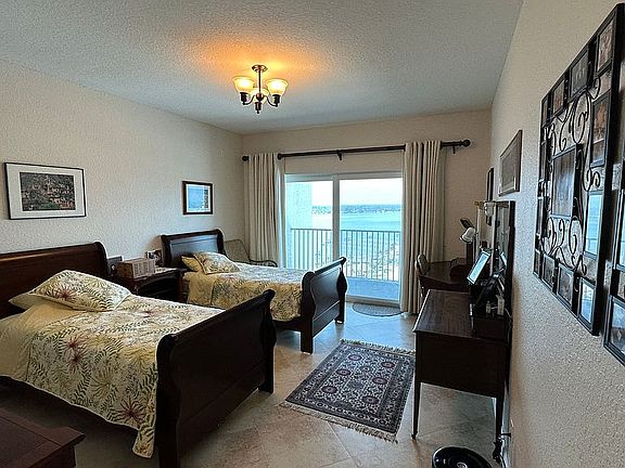 4th image of 2 Oceans West Blvd APT 1806