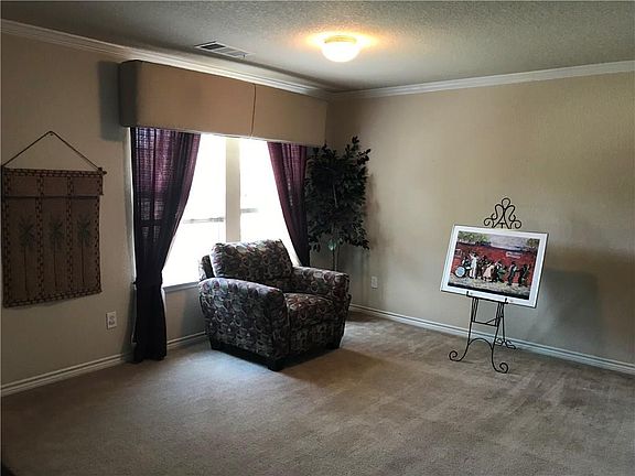 5th image of 2464 Canyon Springs Dr